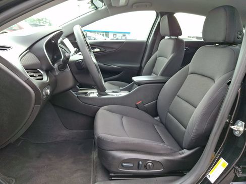 Used 2023 Chevrolet Malibu LT FWD image 11
