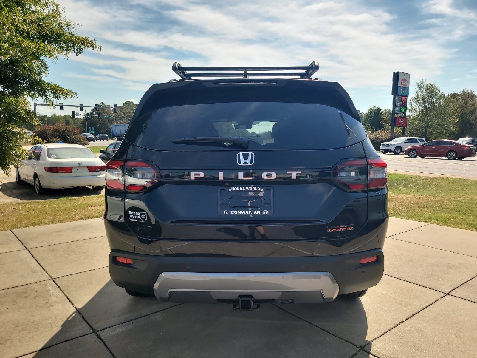 New 2026 Honda Pilot TrailSport image 4