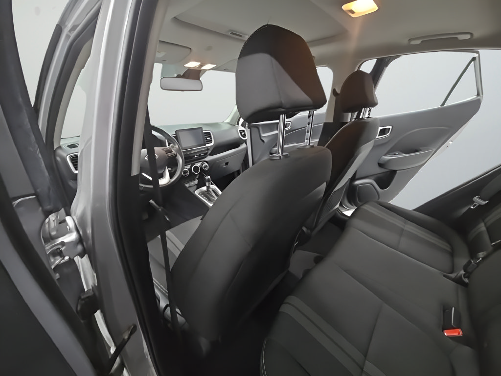 Certified 2024 Hyundai Venue SEL FWD image 16