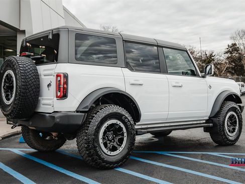 Certified 2023 Ford Bronco Outer Banks w/ Sasquatch Package image 4
