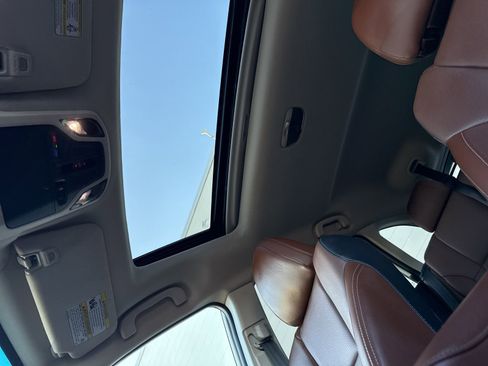 Used 2021 Subaru Outback Touring w/ Popular Package #2 image 29