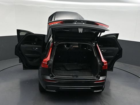 Used 2024 Volvo XC60 B5 Plus AWD/4WD image 35