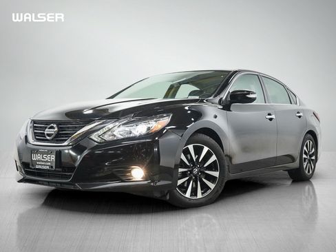 Used 2018 Nissan Altima 2.5 SL w/ 2.5 SL Technology Package FWD image 1