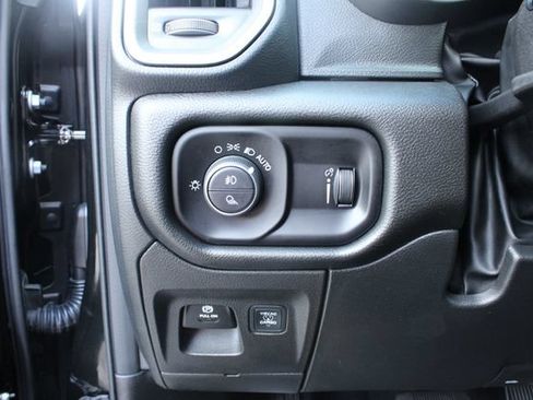 Used 2026 RAM 1500 Express AWD/4WD image 15