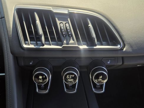 Used 2021 Audi R8 V10 image 16