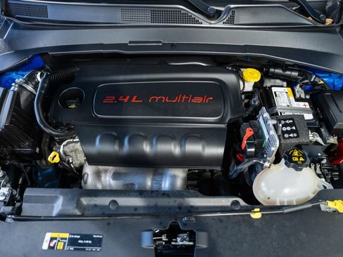 Certified 2022 Jeep Compass Latitude AWD/4WD image 16