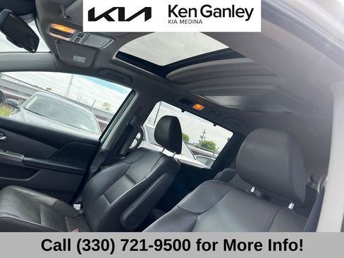 Used 2016 Honda Odyssey Touring Elite image 11