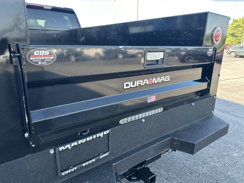 Used 2025 Chevrolet Silverado 3500 LT AWD/4WD image 7