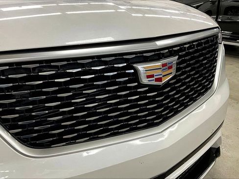 Certified 2025 Cadillac XT6 Luxury image 34