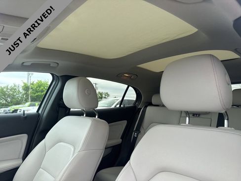 Used 2017 Mercedes-Benz GLA 250 4MATIC image 13