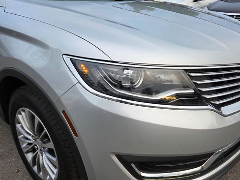 Used 2016 Lincoln MKX Select w/ Select Plus Package AWD/4WD image 19