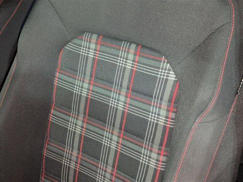 Used 2019 Volkswagen GTI Rabbit Edition image 11