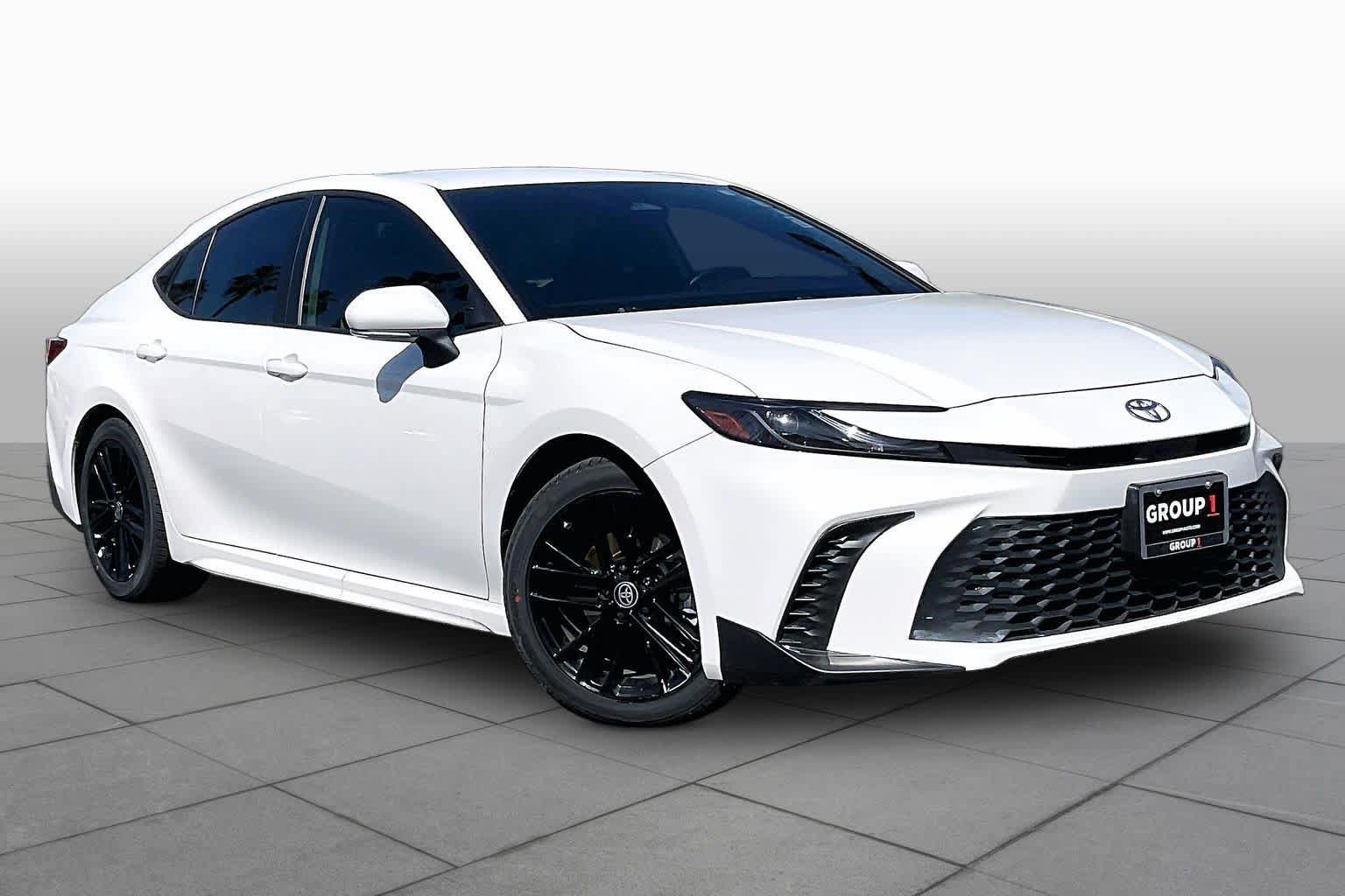 Certified 2025 Toyota Camry SE w/ Convenience Package FWD image 2