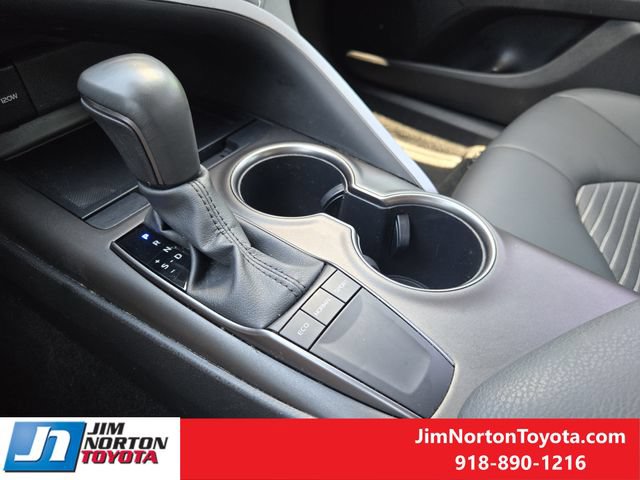 Used 2024 Toyota Camry SE FWD image 21