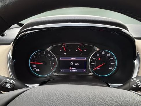 Used 2022 Chevrolet Traverse LT w/ LT Premium Package FWD image 15
