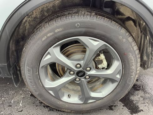 Certified 2025 Ford Escape ST-Line Elite image 4