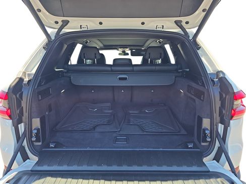 Used 2023 BMW X5 xDrive40i w/ Premium Package AWD/4WD image 27