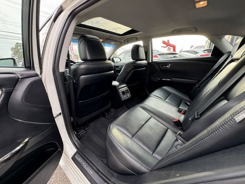 Used 2014 Toyota Avalon Limited w/ Technology Package image 17