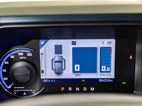 Used 2022 Ford Bronco Outer Banks w/ Sasquatch Package image 15