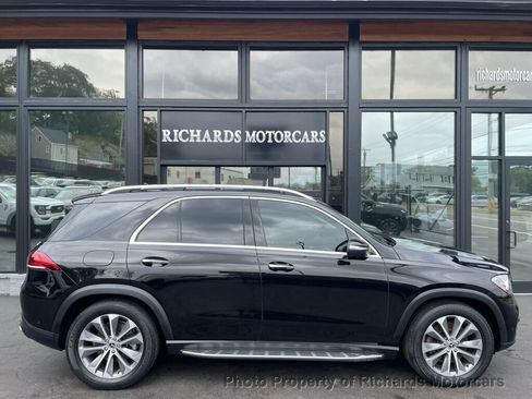 Used 2023 Mercedes-Benz GLE 450 4MATIC image 1