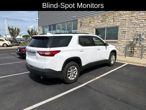 Used 2019 Chevrolet Traverse LT w/ LPO, Floor Liner Package AWD/4WD image 3