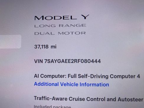 Used 2024 Tesla Model Y Long Range AWD/4WD image 35
