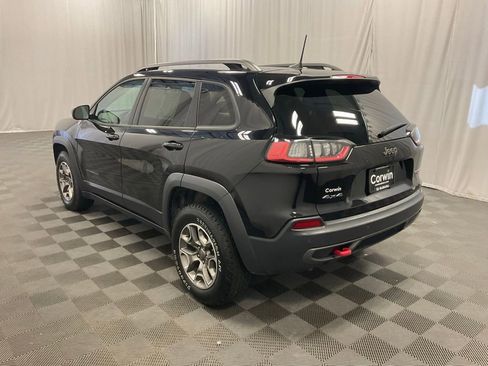 Used 2020 Jeep Cherokee Trailhawk w/ Cold Weather Group AWD/4WD image 2