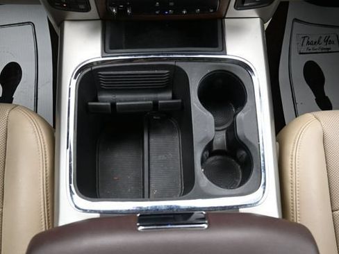 Used 2017 RAM 1500 Laramie w/ Convenience Group AWD/4WD image 22