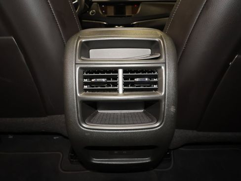 Certified 2025 Cadillac XT5 Premium Luxury image 30