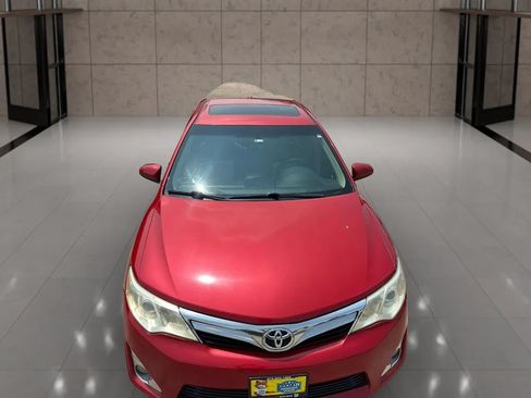 Used 2013 Toyota Camry XLE w/ Convenience Pkg FWD image 8