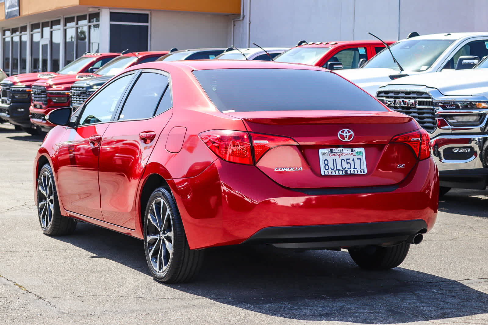 Used 2019 Toyota Corolla SE w/ Carpet Mat Package (TMS) FWD image 6