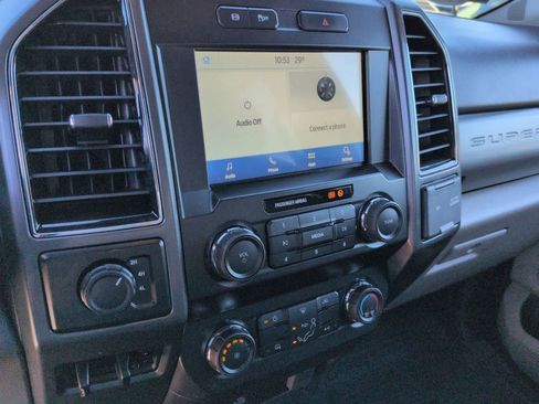 Used 2022 Ford F350 XLT image 26