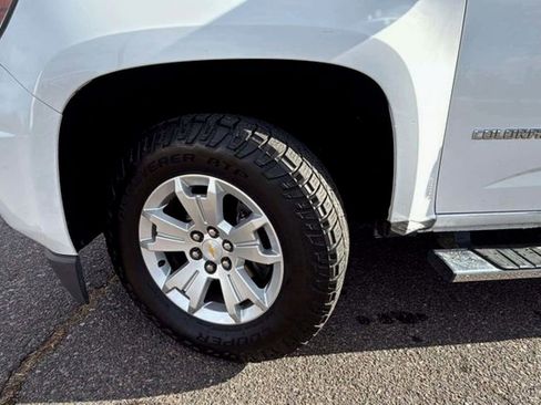 Used 2020 Chevrolet Colorado LT w/ Safety Package image 18