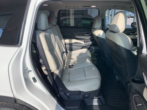 Certified 2025 Subaru Ascent Limited image 19