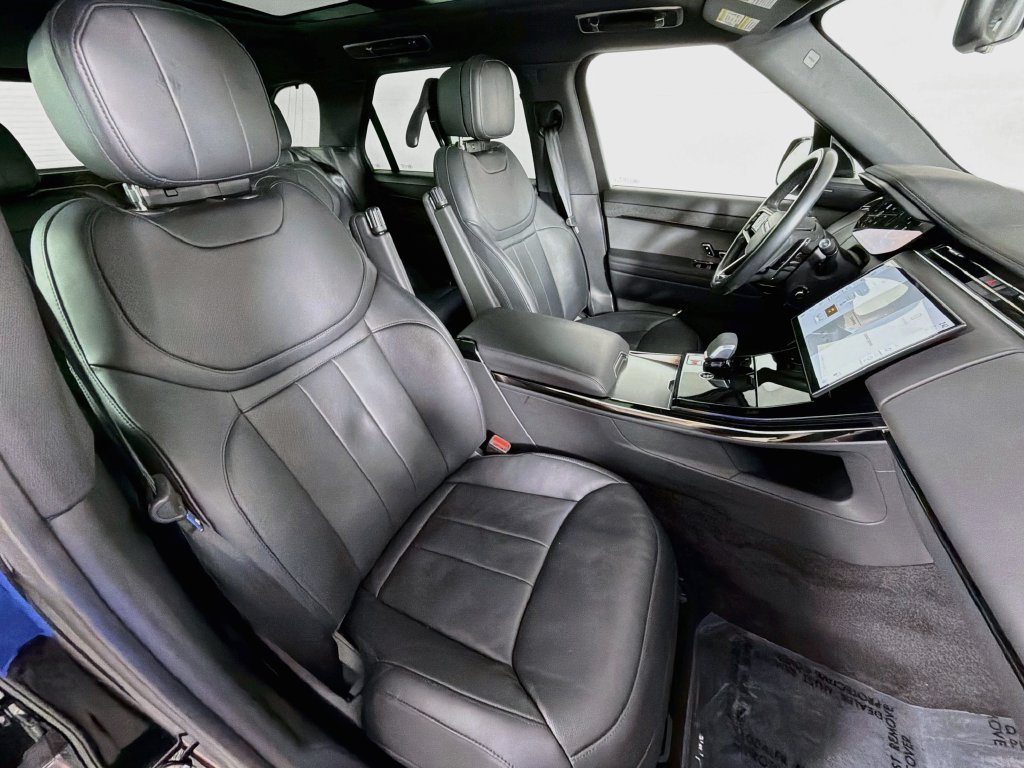 Used 2025 Land Rover Range Rover Sport Dynamic SE AWD/4WD image 29