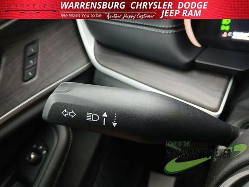 New 2025 Jeep Grand Cherokee L Limited w/ Luxury Tech Group II image 17