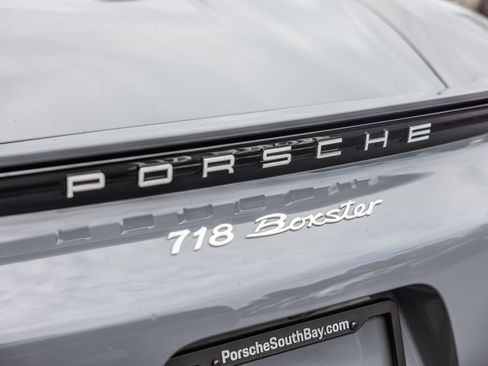 Certified 2024 Porsche 718 Boxster RWD image 22