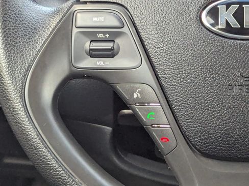 Used 2018 Kia Forte LX FWD image 18