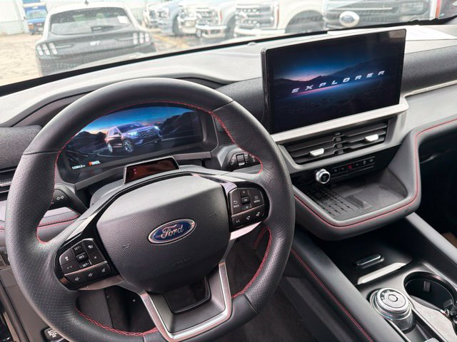 Used 2025 Ford Explorer ST-Line w/ Premium Package RWD image 10