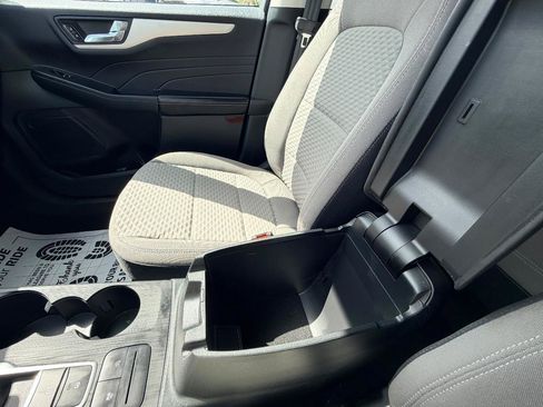 Used 2021 Ford Escape SE AWD/4WD image 16