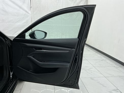 Used 2021 MAZDA MAZDA3 s FWD image 19