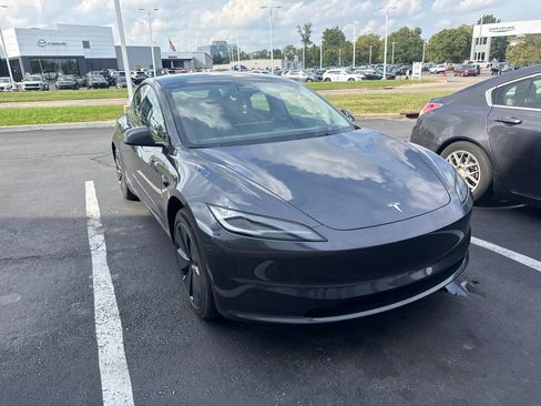 Used 2025 Tesla Model 3 Long Range RWD image 17