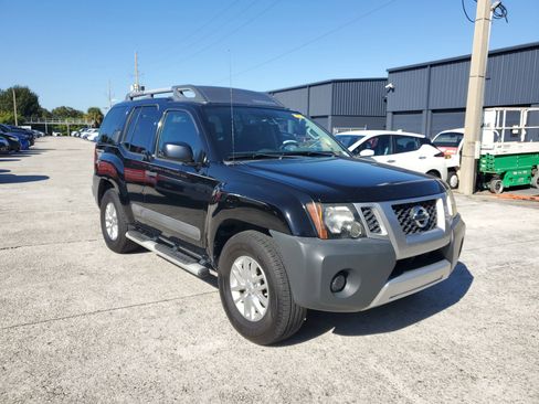 Used 2015 Nissan Xterra S w/ Nevada Tow Package image 3