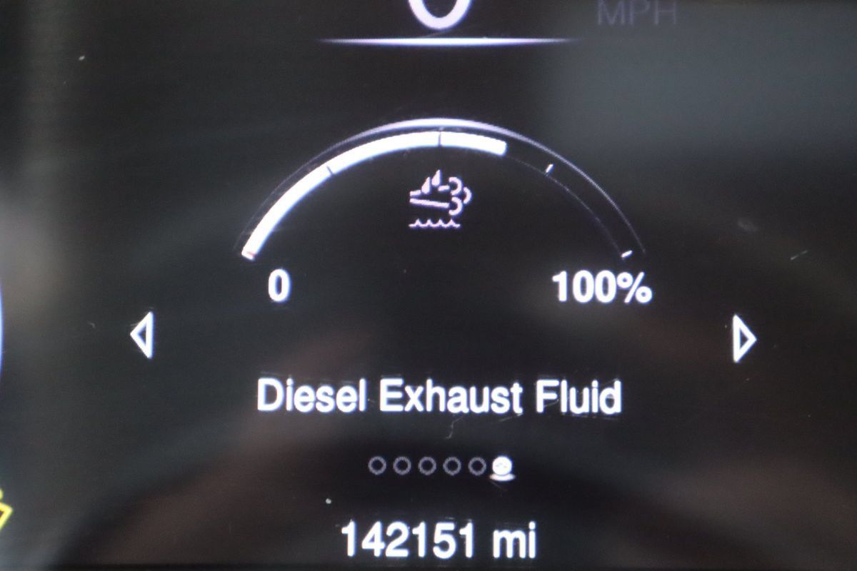 Used 2014 Jeep Grand Cherokee Overland w/ Advanced Technology Group AWD/4WD image 45