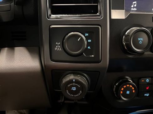Used 2019 Ford F150 XLT w/ Equipment Group 302A Luxury AWD/4WD image 25