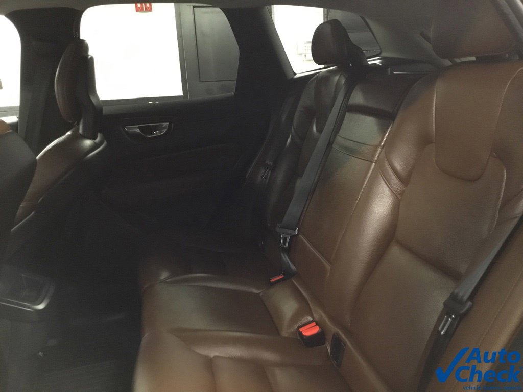 Used 2018 Volvo XC60 T5 Momentum w/ Vision Package AWD/4WD image 30