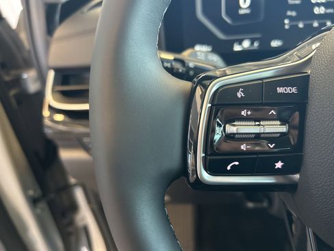 New 2026 Kia Carnival SX Prestige image 24