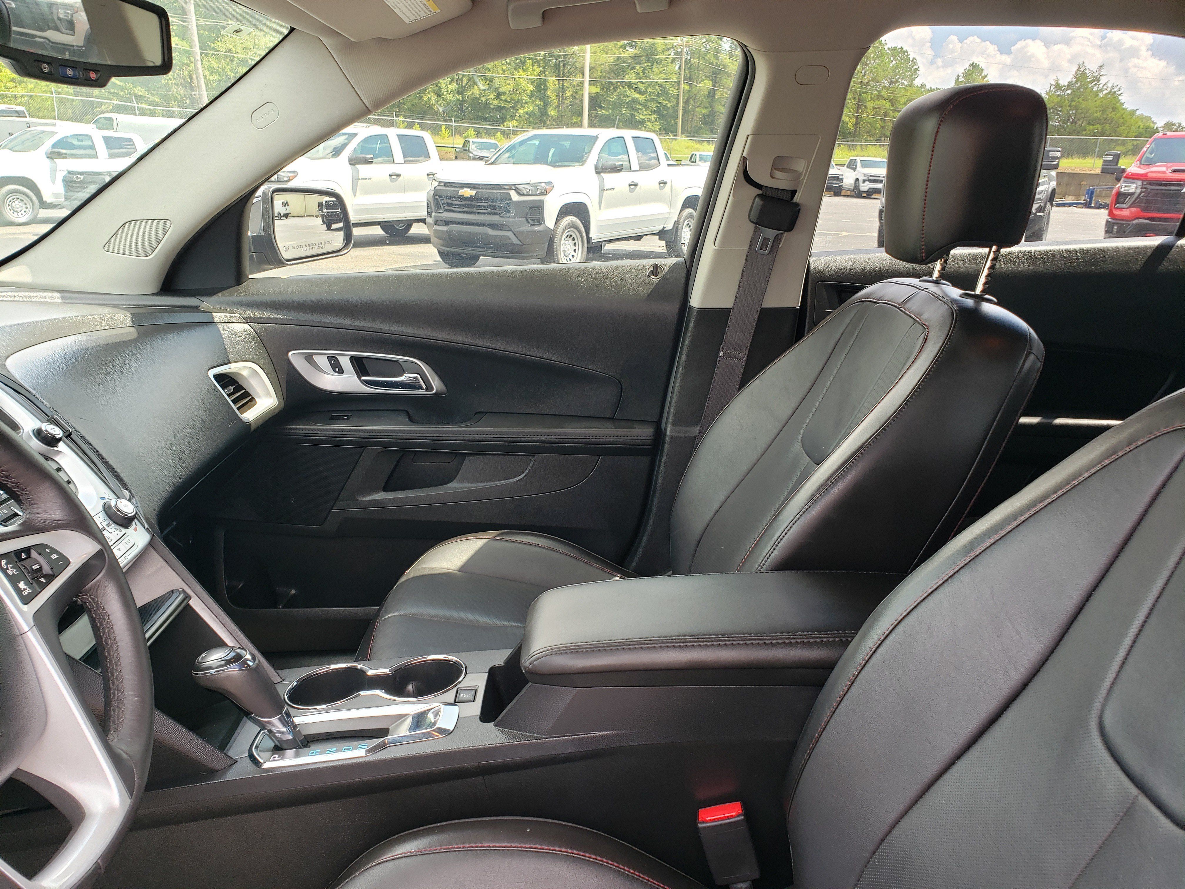 Used 2016 Chevrolet Equinox LTZ w/ Enhanced Convenience Package FWD image 24