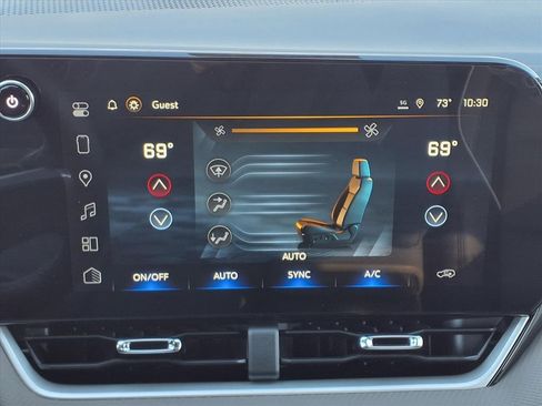 New 2026 Chevrolet Equinox LT w/ Convenience Package II image 13