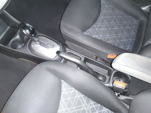 Used 2021 Chevrolet Spark LT image 26